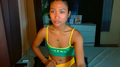 patring292004 online show from April 12, 2:43 pm