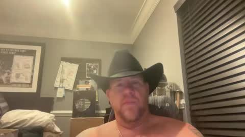 Snapshot of pats69cc chatting on October 2, 2:10 am pats69cc online show from October 2, 2:10 am