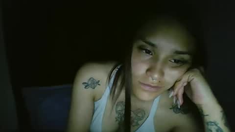Pau online show from May 13, 5:39 am