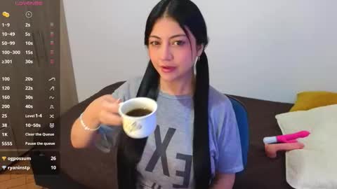 pau cute online show from February 6, 4:10 pm