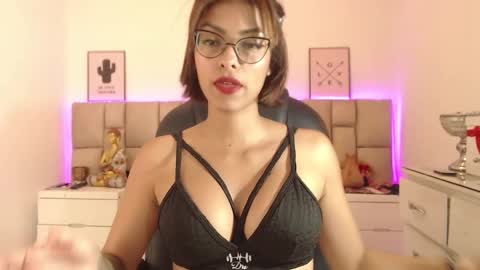 paulina online show from January 12, 12:06 am