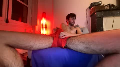 paul442386 online show from May 3, 8:37 pm