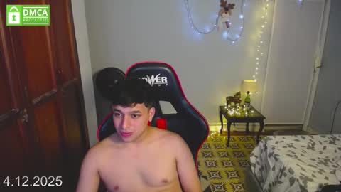 paul_crewe online show from December 4, 11:48 pm