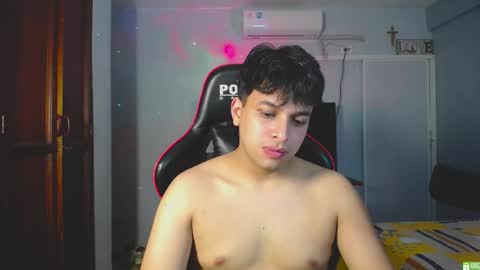 paul_crewe online show from December 19, 1:45 am