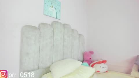Snapshot of paula_cosio chatting on October 17, 3:27 pm dahia  online show from October 17, 3:27 pm