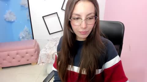 paula_miler1 online show from October 14, 2:53 pm