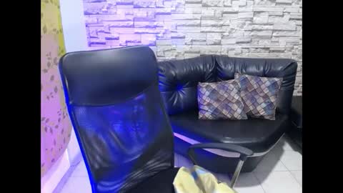 paula ross online show from May 27, 1:57 am