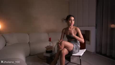 Snapshot of paulacora100 chatting on October 16, 1:38 am Paula online show from October 16, 1:38 am