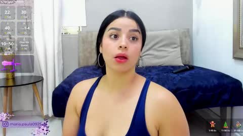 Snapshot of paulafer_ chatting on February 15, 10:42 pm online show from February 15, 10:42 pm