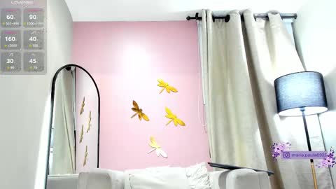 Snapshot of paulafer_ chatting on February 21, 11:43 pm online show from February 21, 11:43 pm
