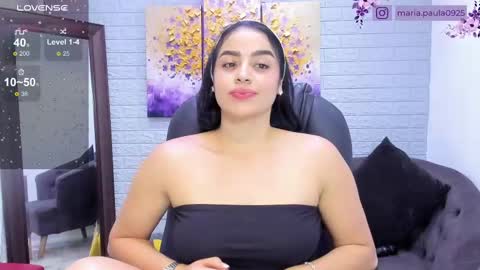 Snapshot of paulafer_ chatting on February 24, 7:52 pm online show from February 24, 7:52 pm