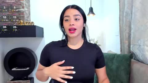Snapshot of paulafer_ chatting on October 7, 8:38 pm online show from October 7, 8:38 pm