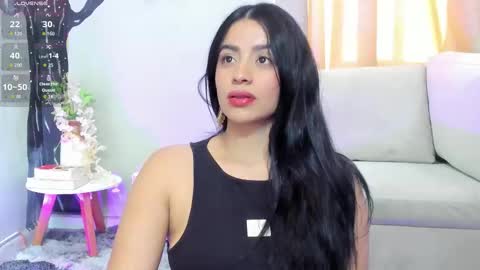 Snapshot of paulafer_ chatting on October 13, 9:28 pm online show from October 13, 9:28 pm
