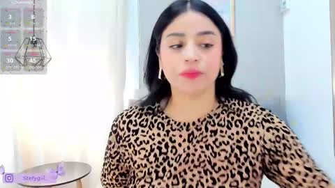 Snapshot of paulafer_ chatting on February 22, 7:36 pm online show from February 22, 7:36 pm