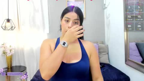 Snapshot of paulafer_ chatting on February 15, 7:39 pm online show from February 15, 7:39 pm