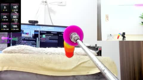 Paulina Davis  online show from January 10, 1:44 am