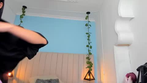 PAULINA  online show from February 18, 12:05 am