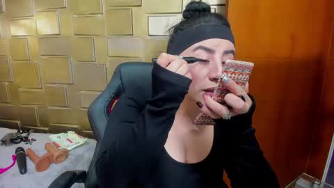 paulinabelen21 online show from May 15, 3:59 am