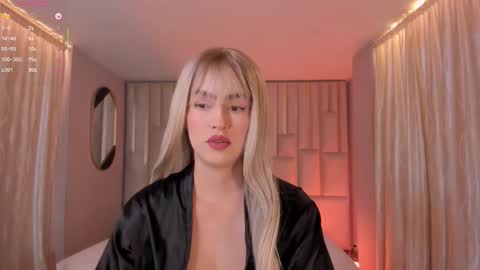 Paulina Santos  online show from February 28, 9:30 pm