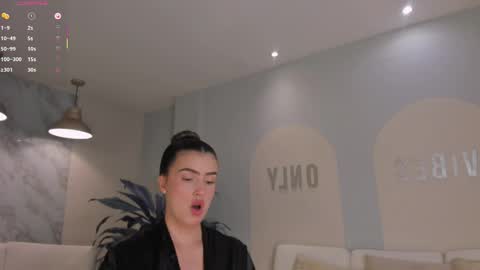 Paulina Santos  online show from March 15, 9:07 pm