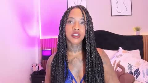 Pauline online show from April 12, 8:51 am