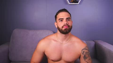 Paul Phoenix online show from November 18, 7:50 pm