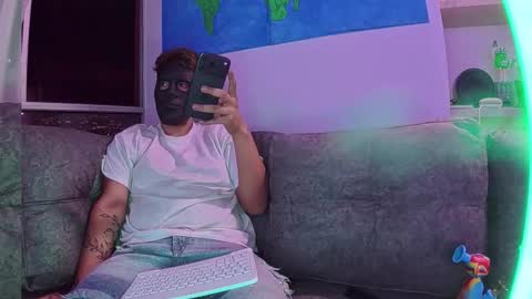 Paul ZacX online show from December 2, 2:43 am