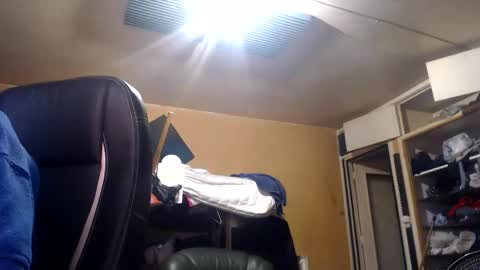 pc8474408 online show from June 6, 5:08 pm