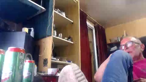 pc8474408 online show from June 2, 3:14 pm