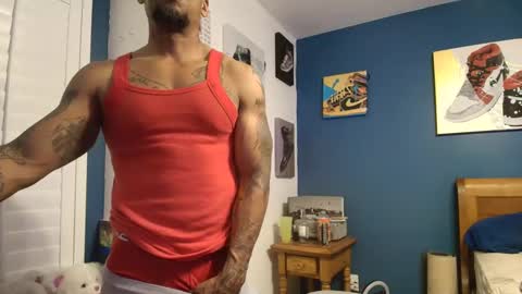 Snapshot of pcuddy3 chatting on September 28, 4:54 am Phenomenal online show from September 28, 4:54 am