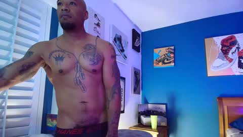 Snapshot of pcuddy3 chatting on September 17, 12:41 pm Phenomenal online show from September 17, 12:41 pm