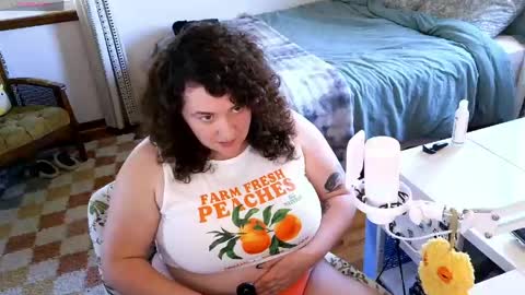 Peach Bandit online show from April 20, 2:42 pm