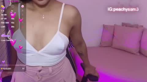 peachy_tay online show from November 28, 12:34 pm