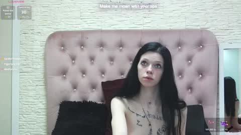 Ella online show from March 3, 1:51 pm