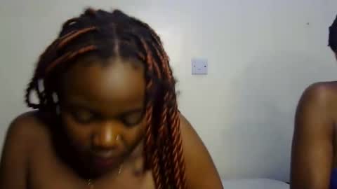 vel online show from November 14, 10:33 pm