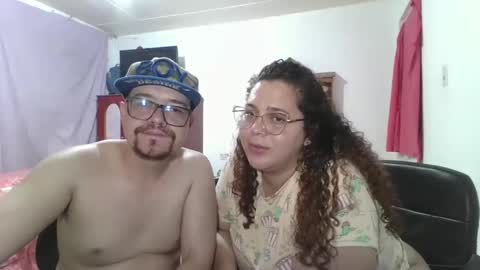 pecadodulce online show from February 9, 1:11 am