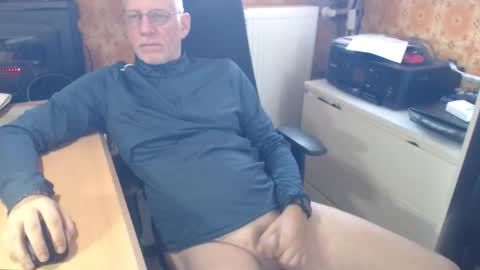 Pemue65 online show from October 29, 11:23 am