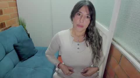 Penelope online show from October 6, 7:20 pm