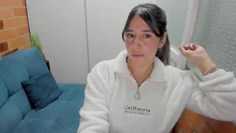 Penelope online show from November 12, 8:33 pm