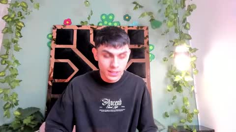 jazmin y kevin online show from April 17, 12:24 am