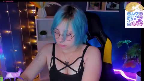 Snapshot of penny_stanley chatting on October 1, 2:32 am penny online show from October 1, 2:32 am