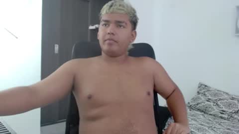 Snapshot of percibal_junior1 chatting on January 12, 9:29 pm percibal_junior1 online show from January 12, 9:29 pm