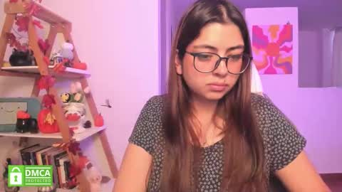 Sarah Ana Banana online show from November 11, 10:45 pm