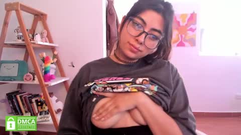 Sarah Ana Banana online show from April 10, 4:01 pm