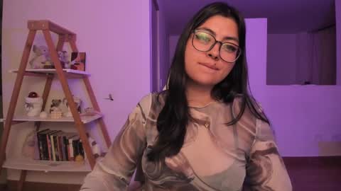 Sarah Ana Banana online show from February 18, 8:27 am