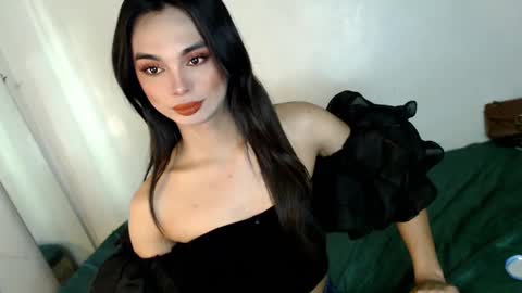Snapshot of perfect_cum69 chatting on December 5, 12:47 am ronna babe online show from December 5, 12:47 am