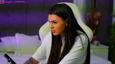 Dee online show from October 6, 3:41 pm