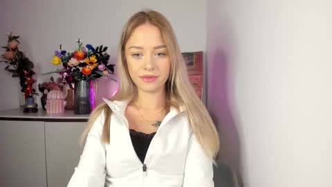 Cindy online show from October 7, 5:36 am