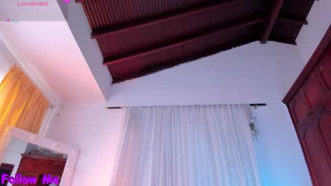 Perla online show from January 14, 9:34 pm