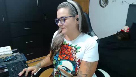 goloza online show from October 28, 3:51 am